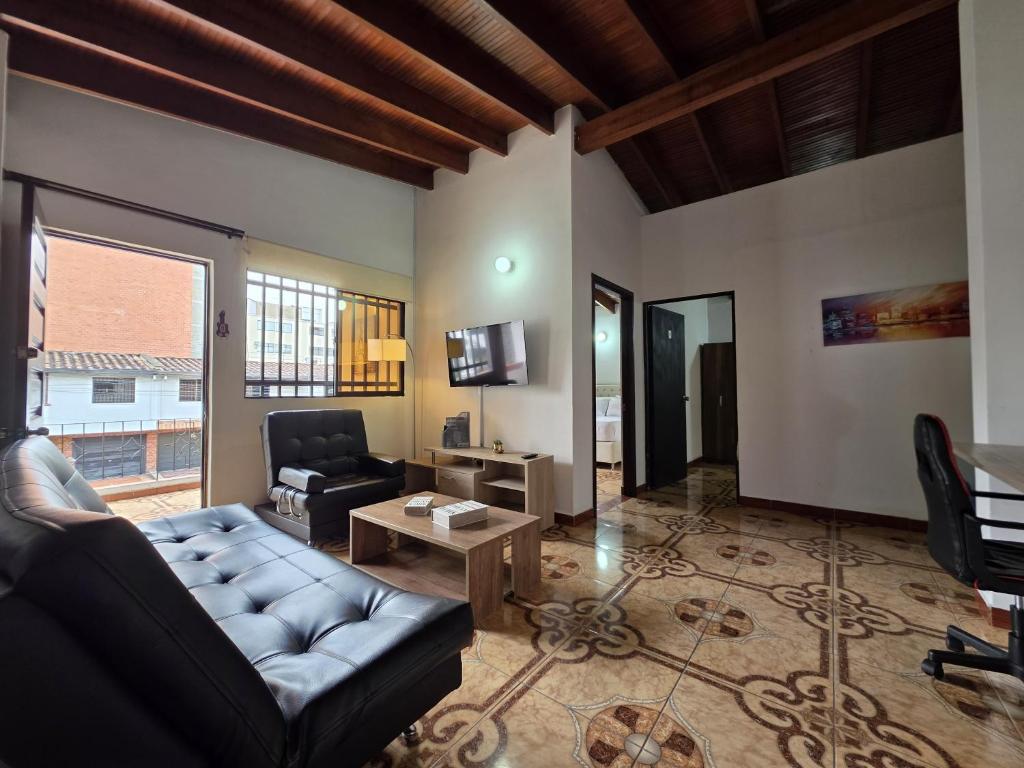 5StarHomes - Casa privada cerca al Estadio y la 70 - 2