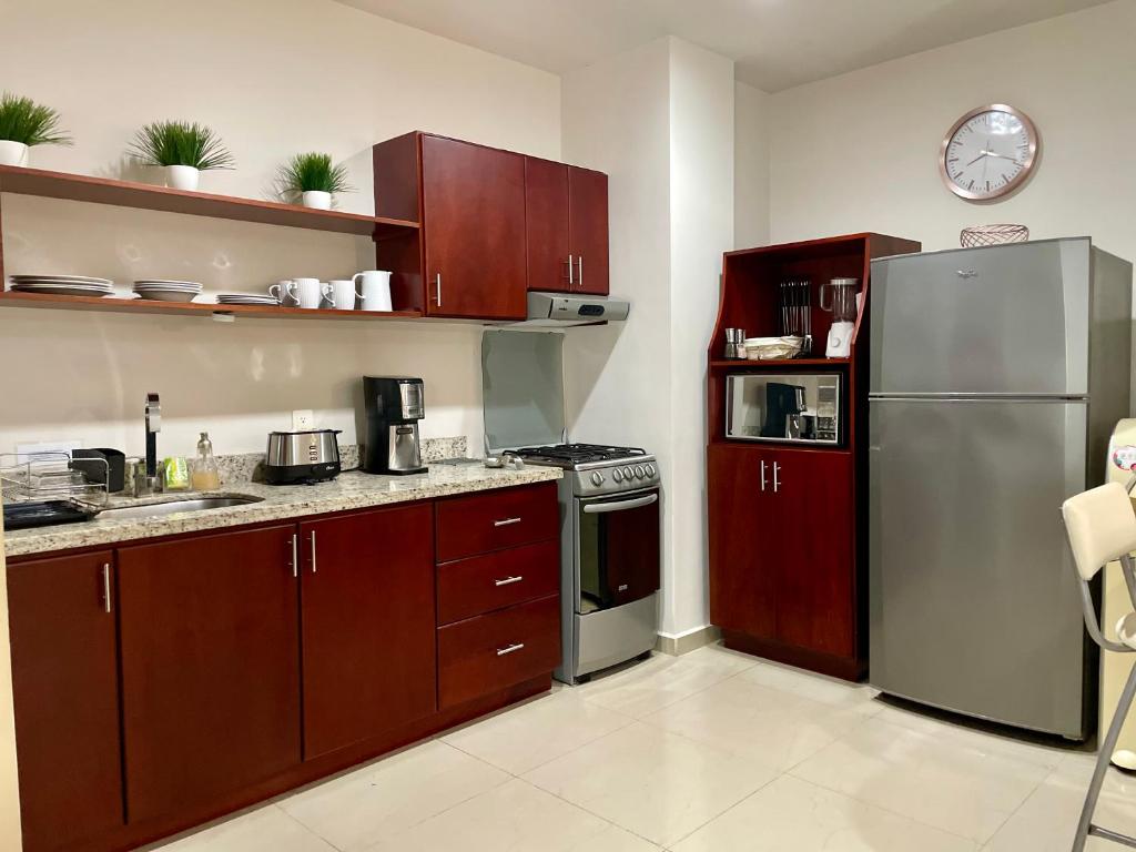 Ground floor apartment close to the beach, shops and restaurants - 4