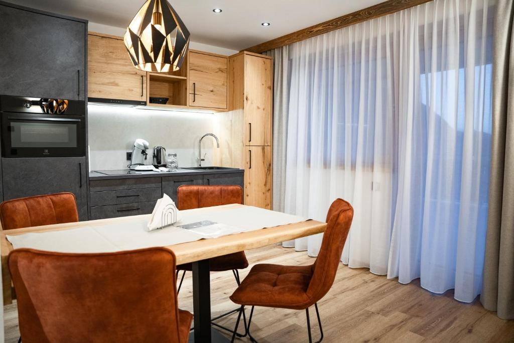 Moonlight Apartments - 4