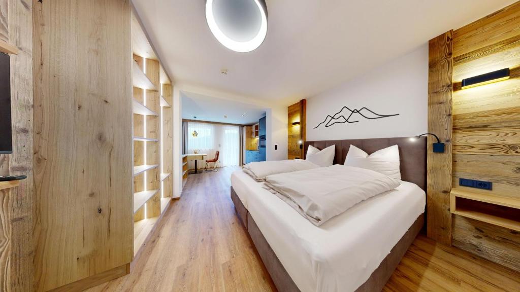 Moonlight Apartments - 2