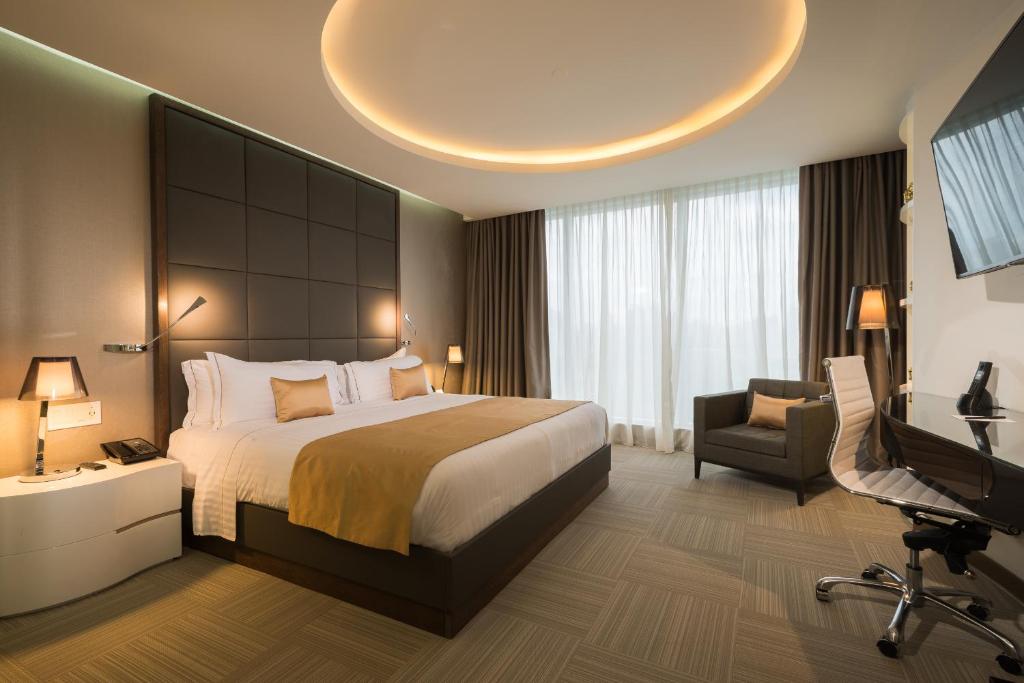 Hotel Las Americas Golden Tower Panama — Hotel in Panama City