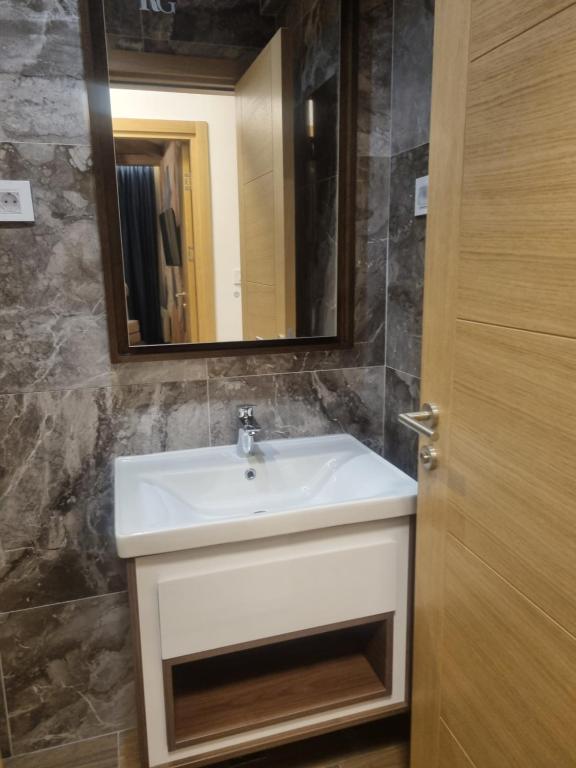 Royal Garden Two Bedrooms, Sports & Mountain View - 1