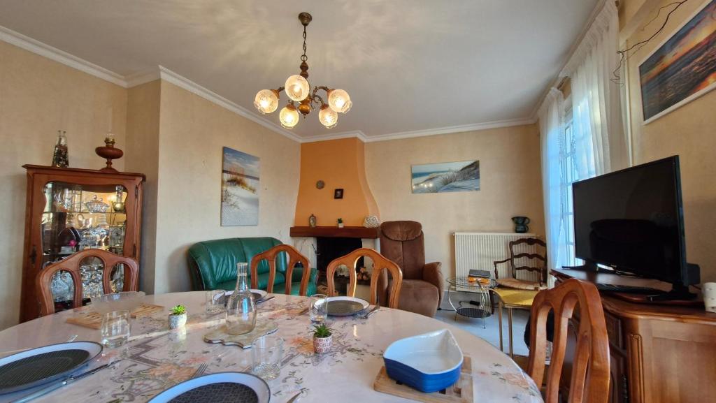 Royan - MAISON VINTAGE avec jardin clos – TOUT CONFORT et authenticité - 5