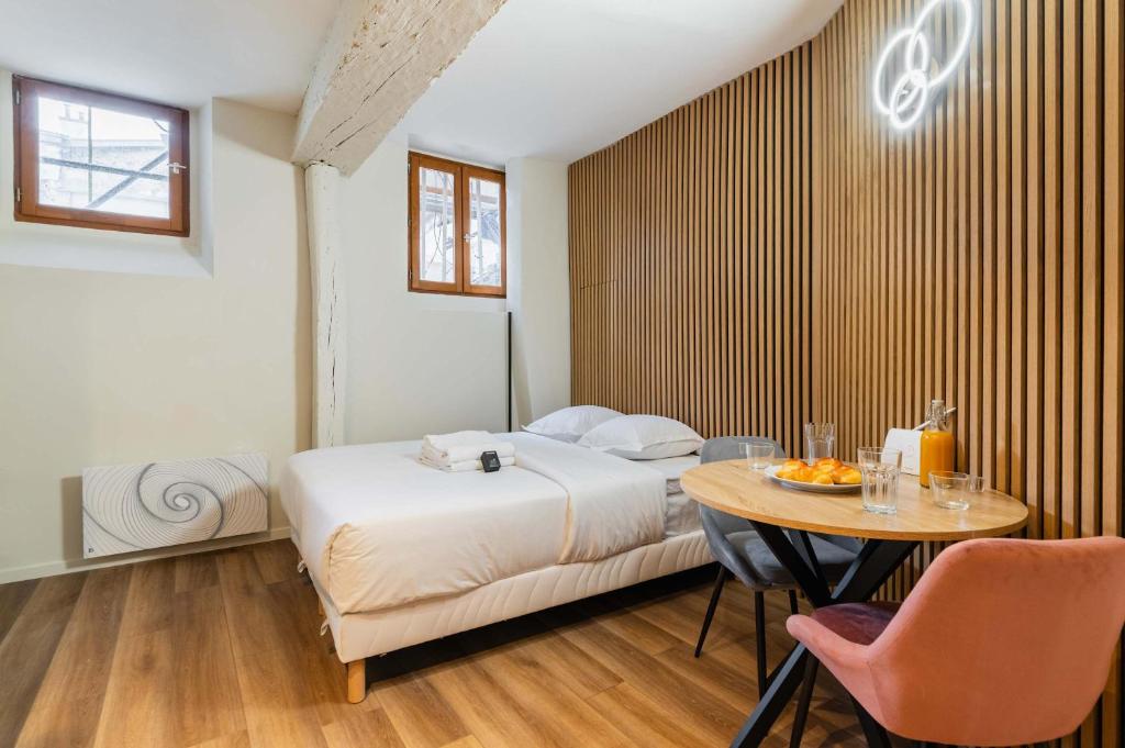 Studio charmant ile saint louis Paris 4 - 2P - 1