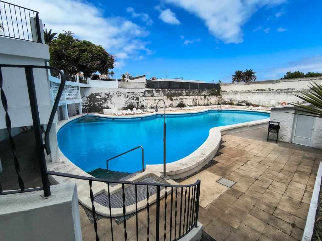 You & Peaceful garden - 1 bed with swimming pool - 3