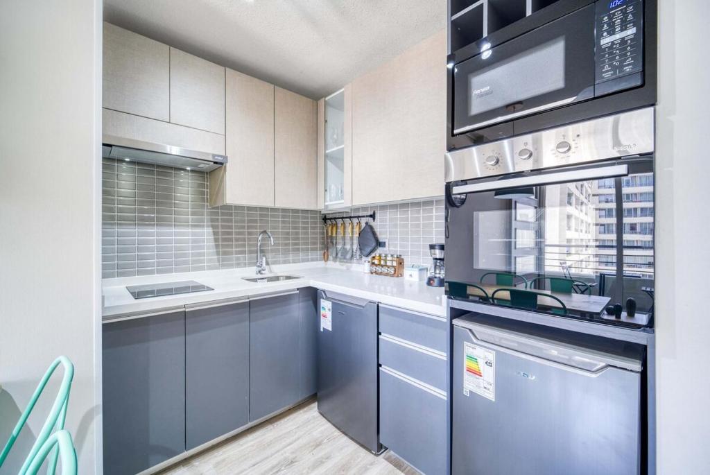 Central Isabel II with Pool, Wifi & AC near Metro Santa Isabel - 3