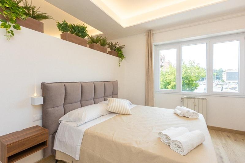 Vatican Luxury Flat 3 Suites with Kitchen - 5