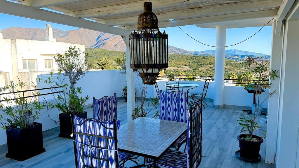 Penthouse with panoramic sea views and free parking - 2