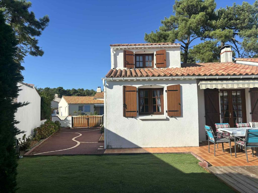 Maison individuelle proche plage avec jardin et animaux admis - FR-1-194-362 - 1
