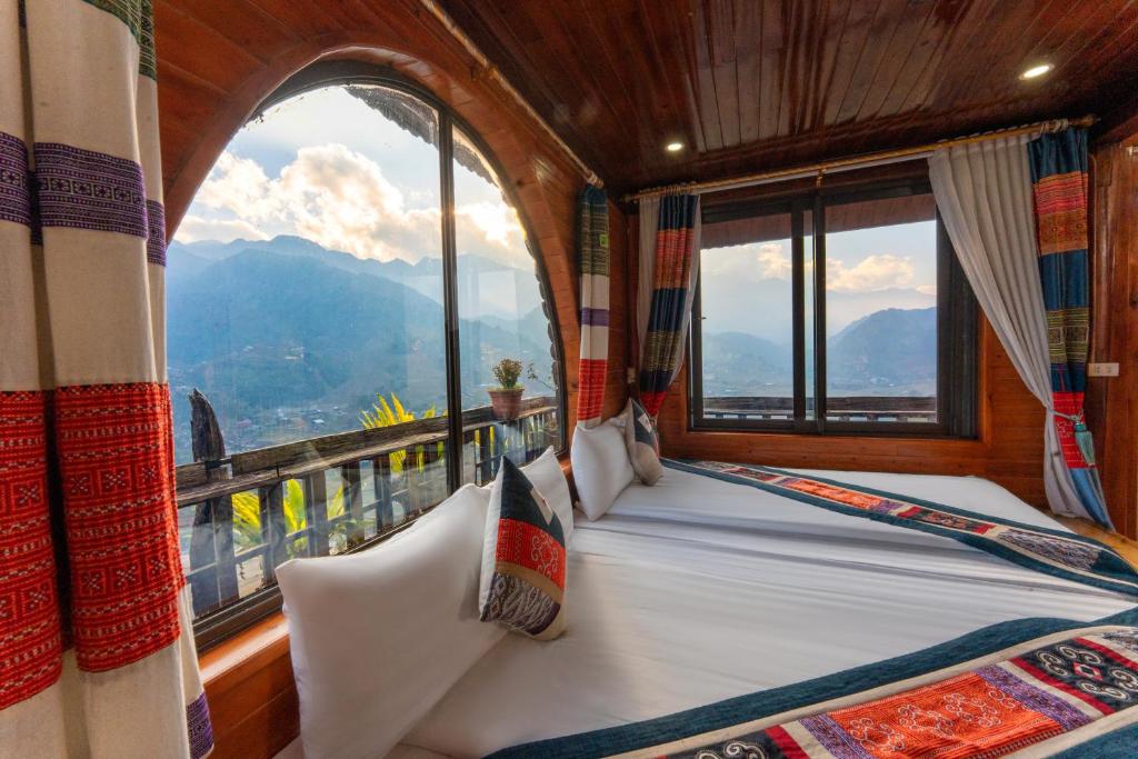 View, Muong Hoa River View Hotel in Sapa