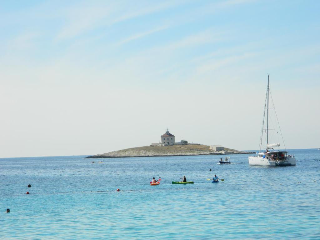 SeaView Guesthouse photo