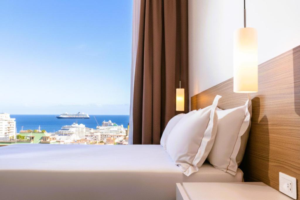 Skyline Boutique Hotel - 1