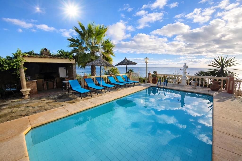 Luxury Andalusian Villa with Panoramic Mediterranean Sea Views & Private Pool & Multi-Level Gardens - 1