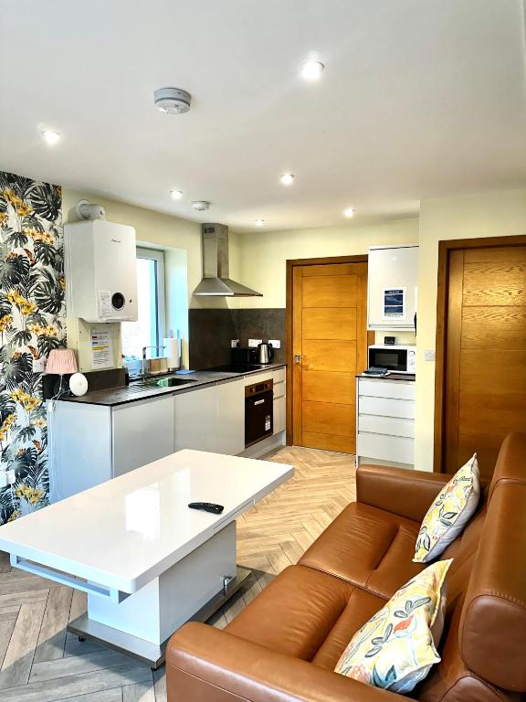 The Anne'x, Dalbeattie, Dalbeattie - pet-friendly stay