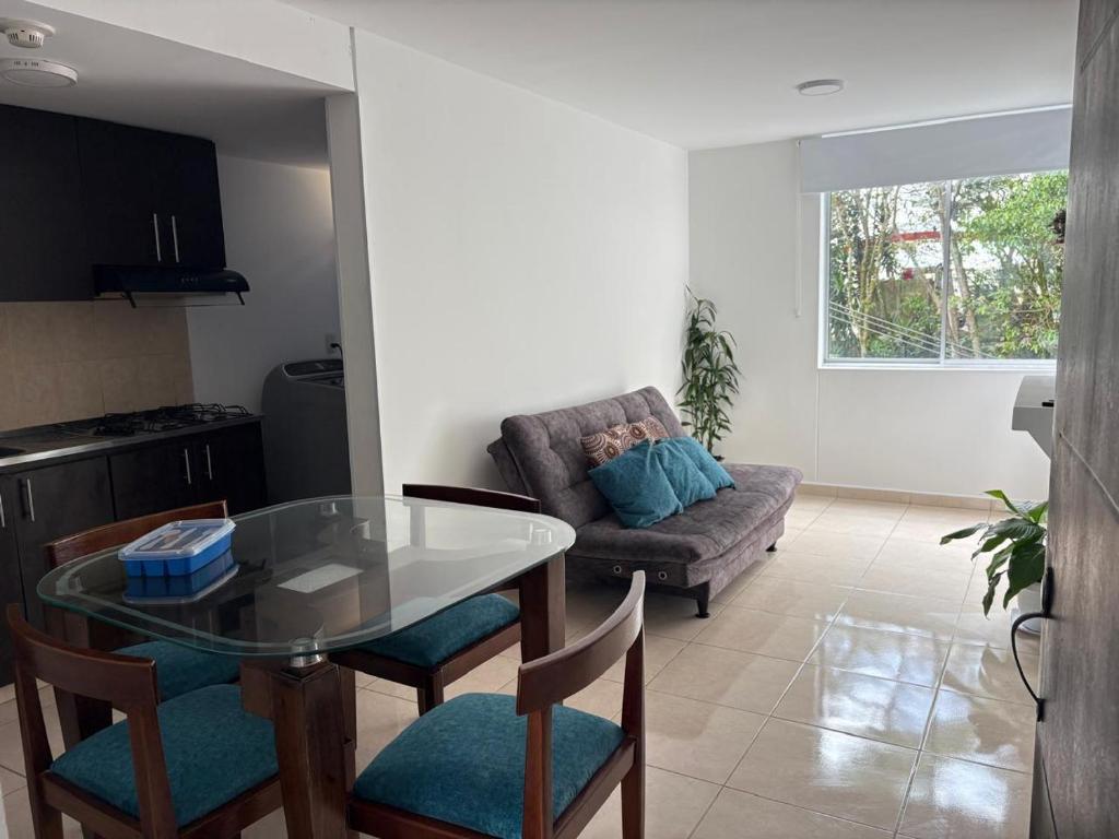 Amplio apartamento 806 - 3