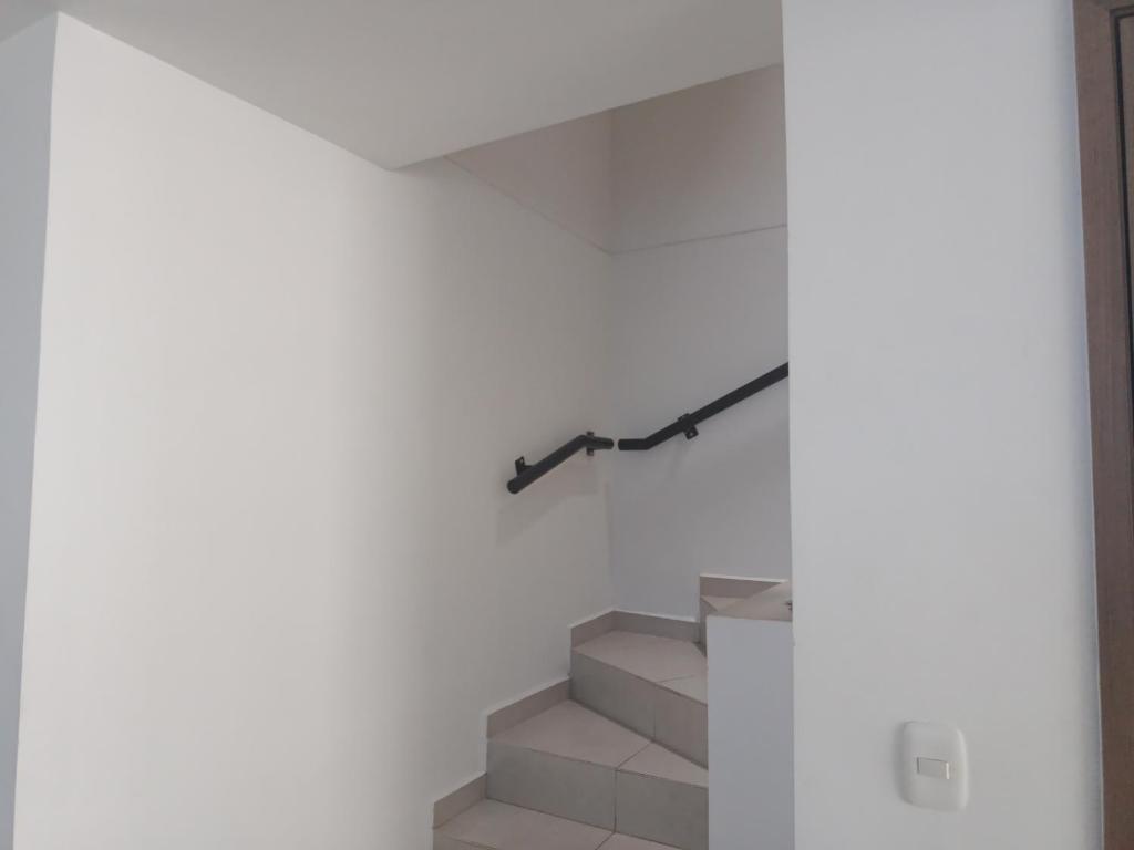 CASA AMOBLADA 4 HABITACIONes - 4