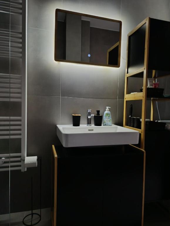 Apartman Home Away - 2