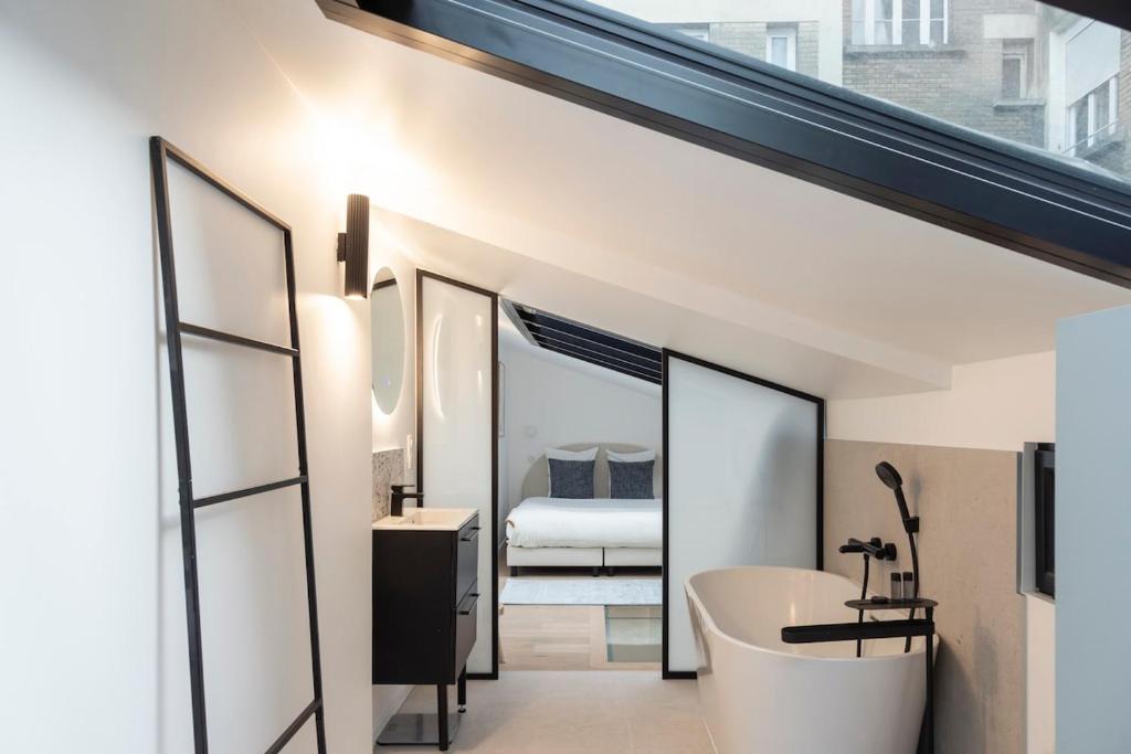 Stylish 1BR Loft near Montparnasse - 4