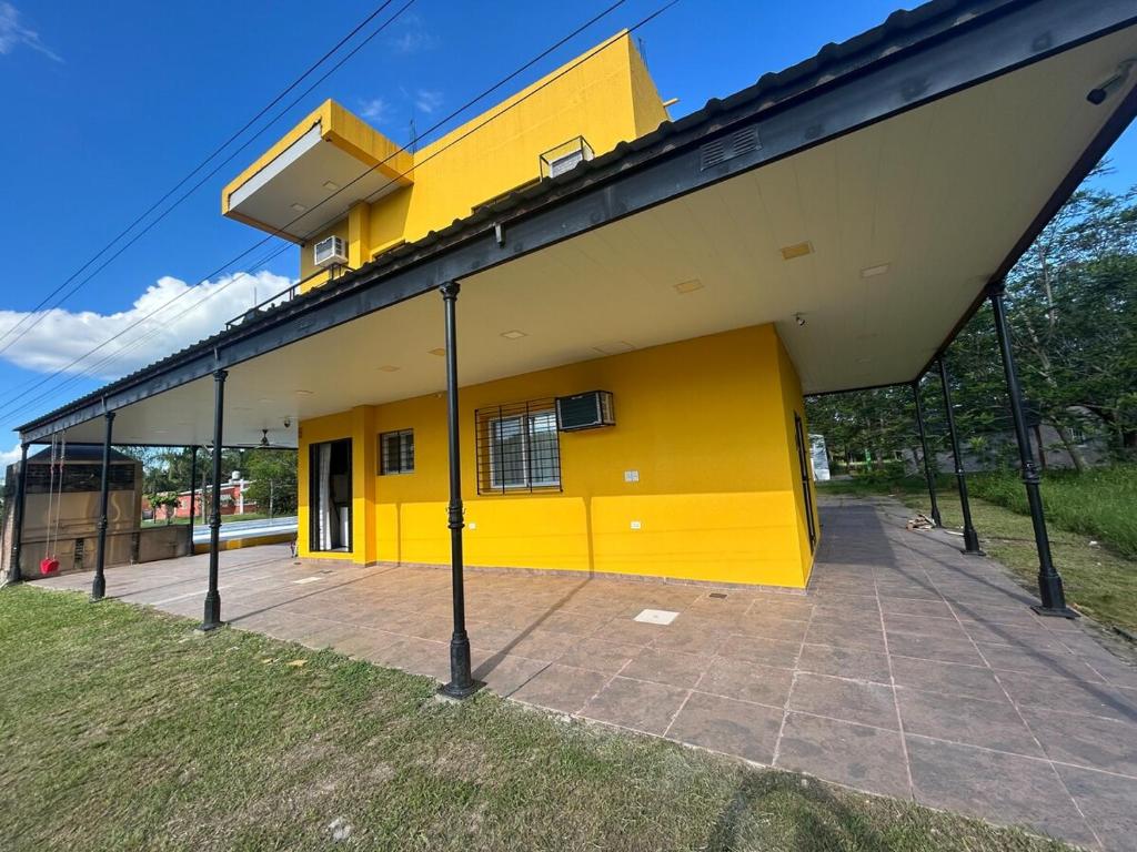 Casa cerca de Paso de la Patria para descanso para 10a20 personas - 4
