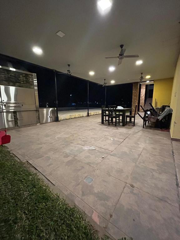 Casa cerca de Paso de la Patria para 10a20 personas - 2