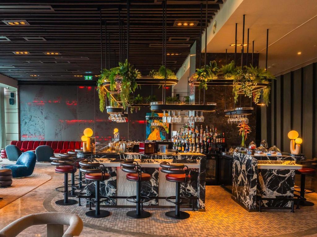 Bar/lounge