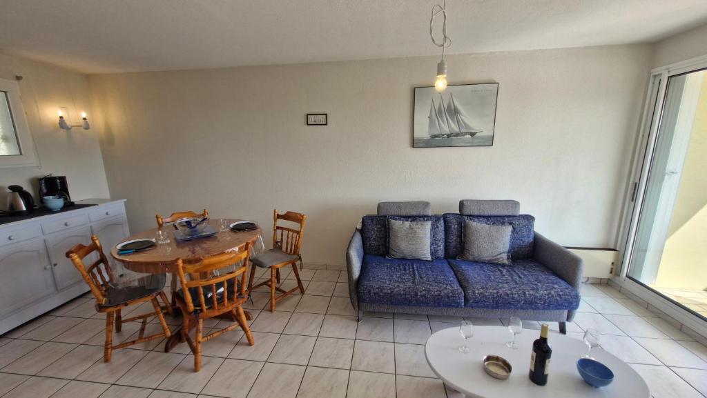 Royan - APPARTEMENT VUE MER - proximité plage et parking privatif - 4