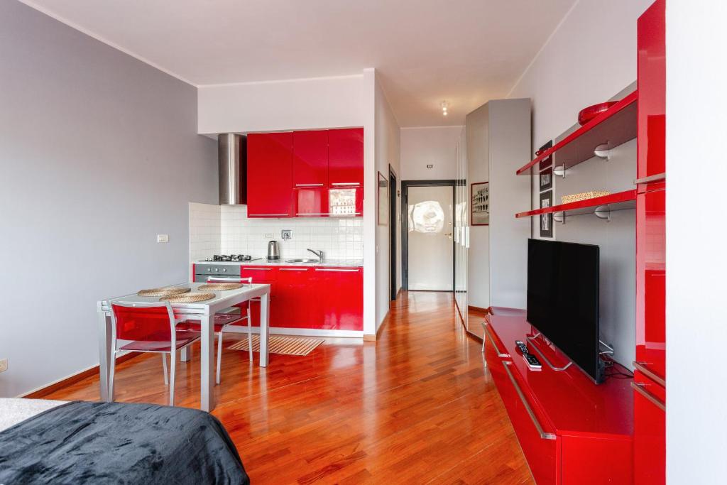 GuestHost - Elegant APT in the Heart of Genoa - 3