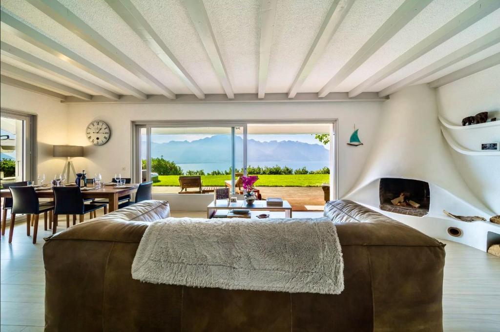 Sunset House with gorgeous view of the lake - 3