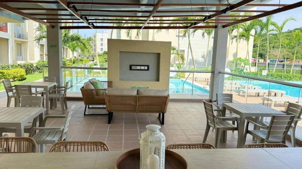 apartment near the beach con piscina, gym y coworking - 5