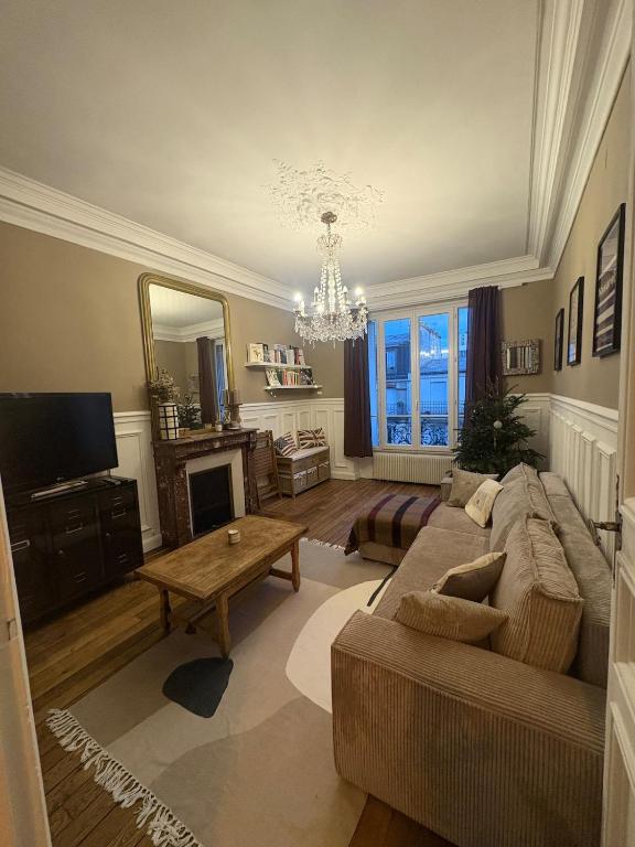 Authentic Parisian apartment 12th arrondissement - 3