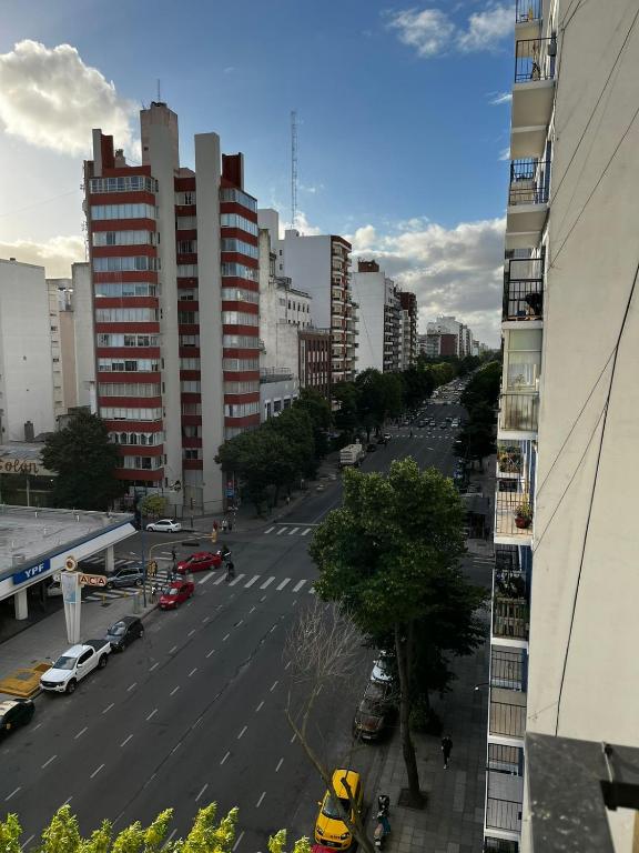 Dos ambientes con Balcon Av Colon - 4