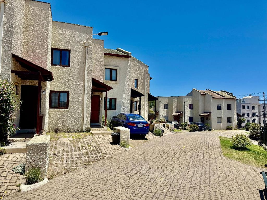 Beautiful House in a Gated Community Ocean View - 4