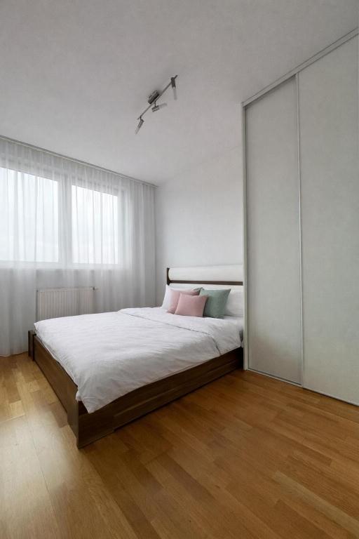 Cozy & Modern apartment with full amenities - 3