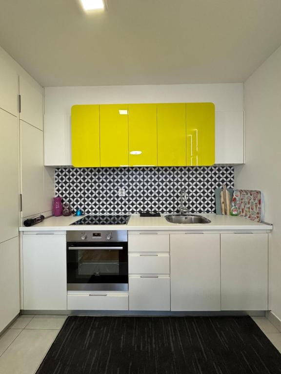 Cozy & Modern apartment with full amenities - 5