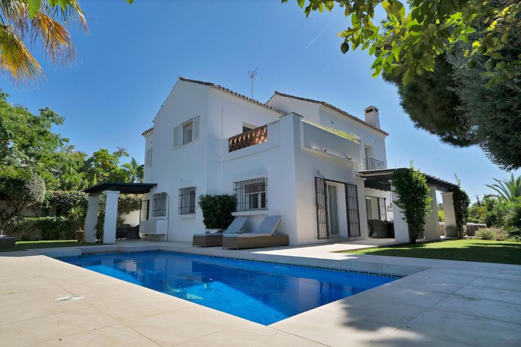 Peaceful Marbesa Home - 1