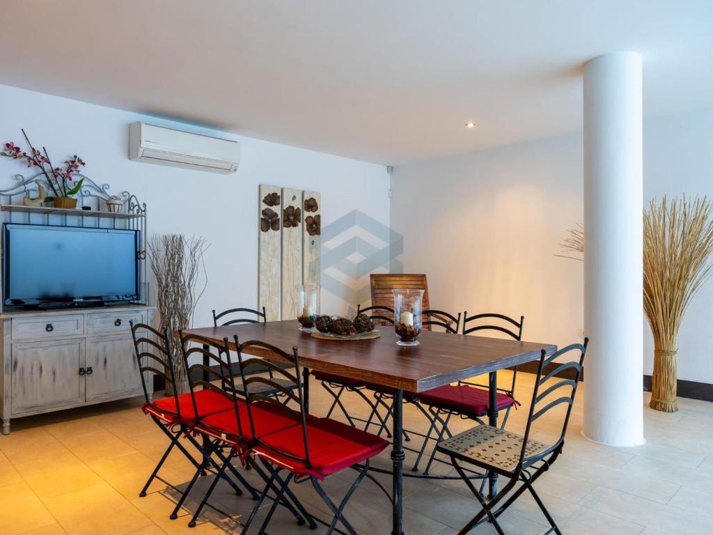 Villa Sol Sal free parking by Staycare - 5