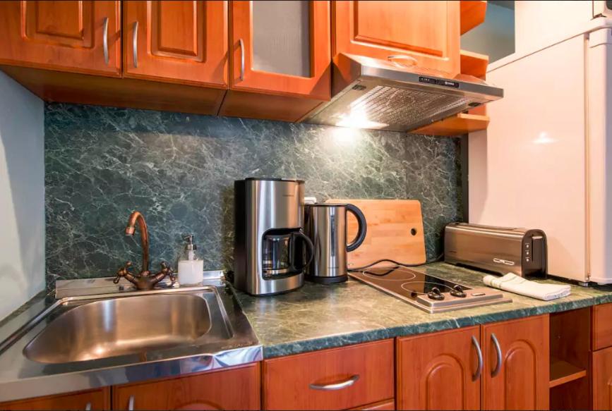 Kitchen, Tallinn City Apartments Residence in Tallinn