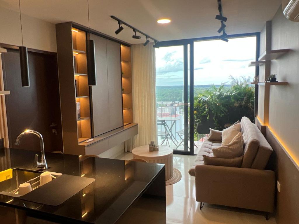 Modern One-bedroom Apartment - 1