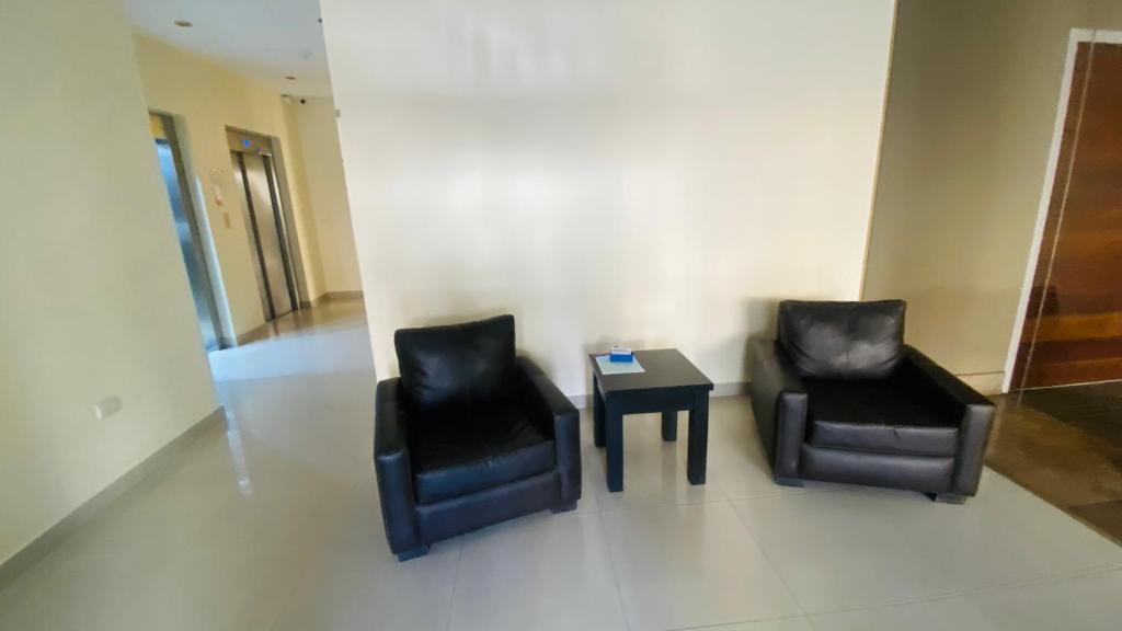 Impecable Depto 1 dormitorio con balcón - Zona 7 y 58 - 4