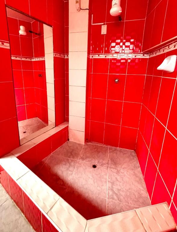 New, Modern and Private Apartment - 3 Min Plaza - 2