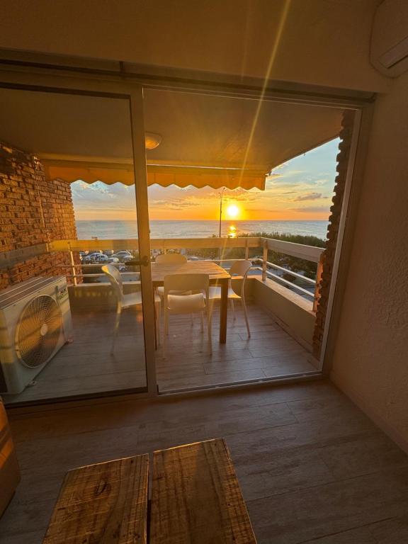 Frente al mar en playa mansa - 2