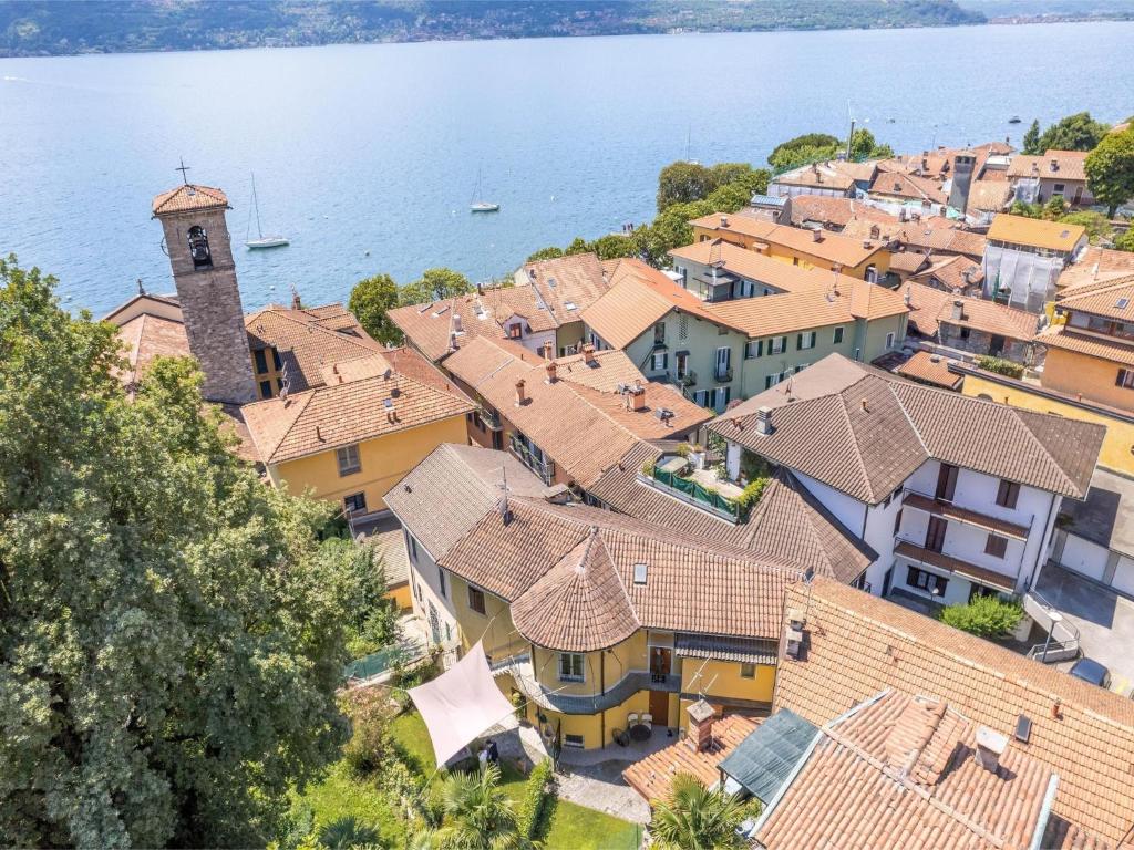 Beautiful Holiday Home near Lake Maggiore - 2