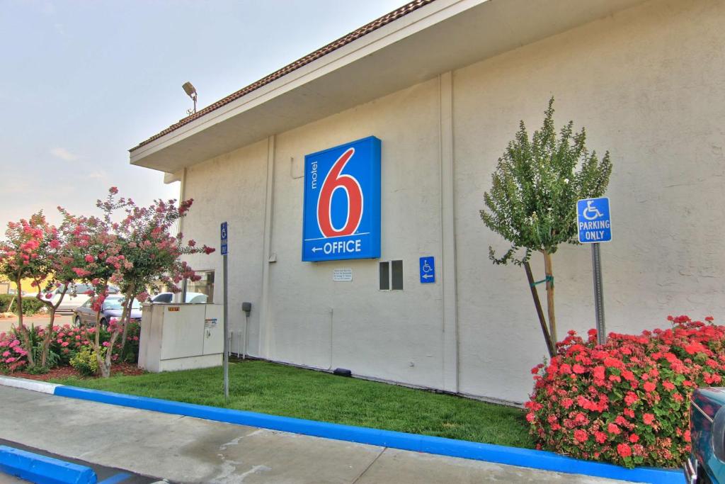 Motel 6-Sacramento, CA - Old Sacramento North — Hotel in Sacramento (CA)