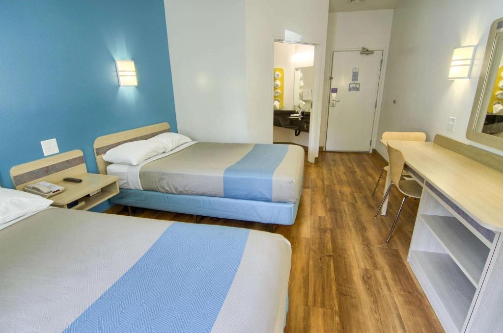 Motel 6-Portsmouth, NH photo