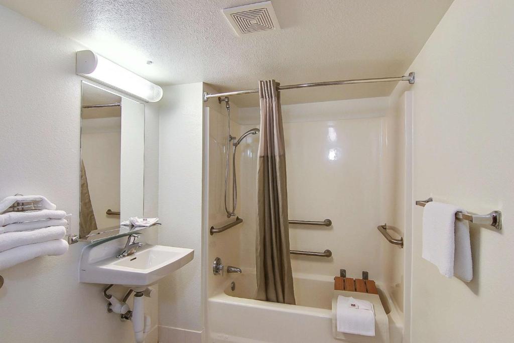 Motel 6-Lompoc, CA photo