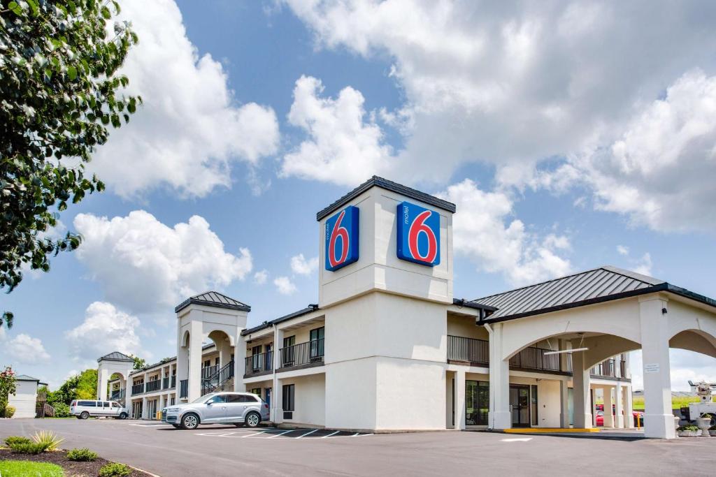 Motel 6-White House, TN — Hotel in White House (TN)