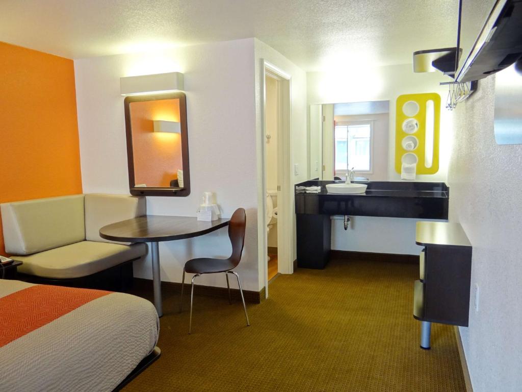 Motel 6-Erie, PA photo