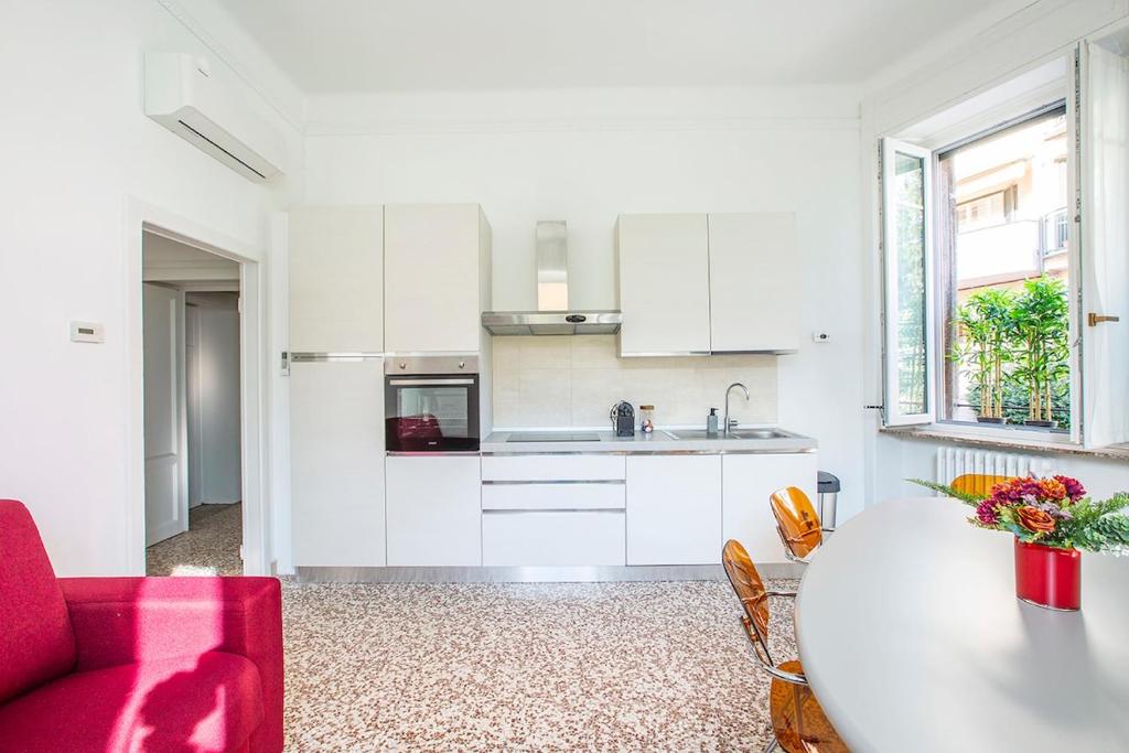 Spacious Near the City Centre,Sleeps 6 - 5