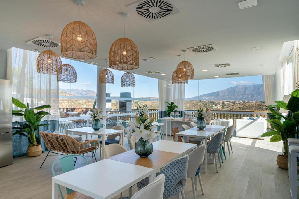 Brand New Pool view apartment Groundfloor 6p 2BR - La cala de Mijas - Casa Banderas - w Terrace and garden - close to Golf courts - 5