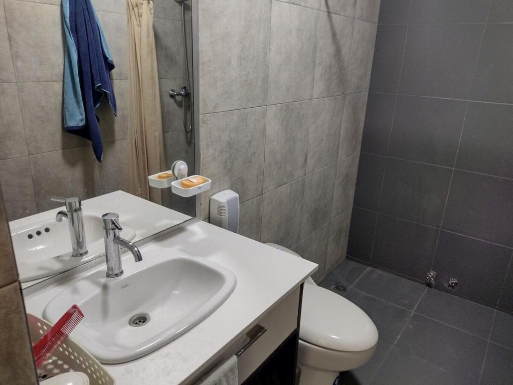 Centrally located and comfortable - 5